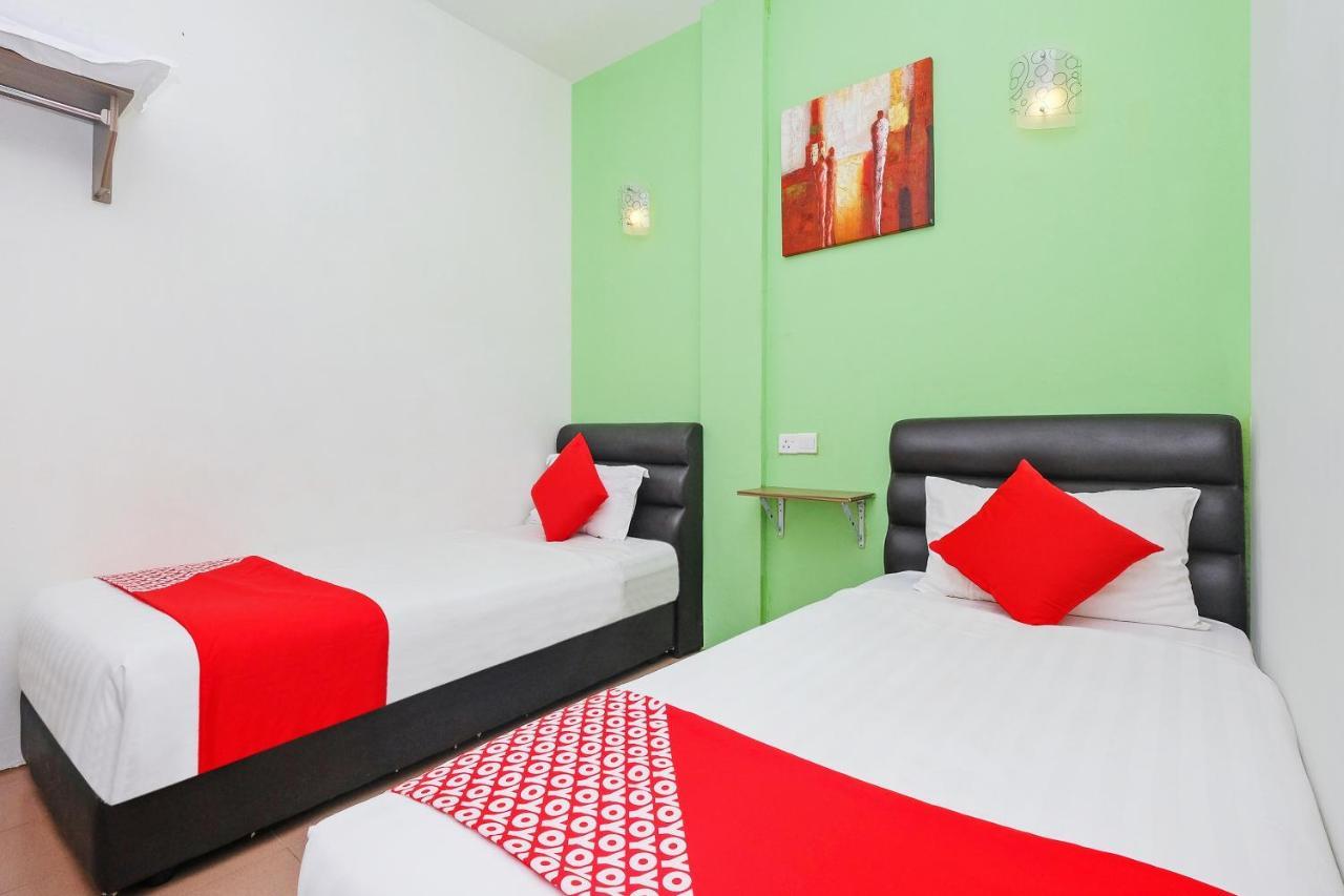 Oyo 850 Gold Star Hotel Chukai Eksteriør bilde